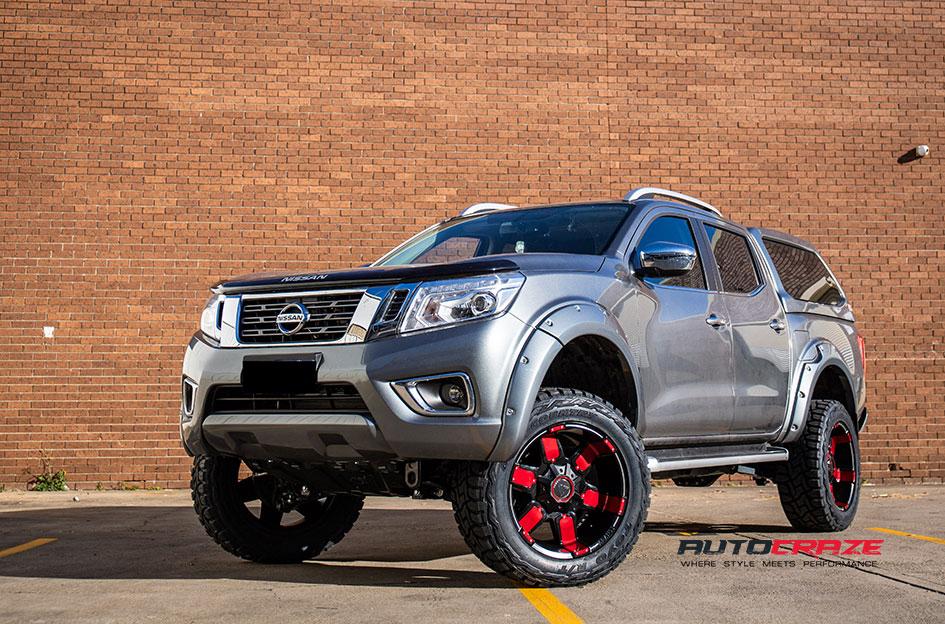 NISSAN NAVARA AB811 SATIN BLACK GLOSS INSERTS